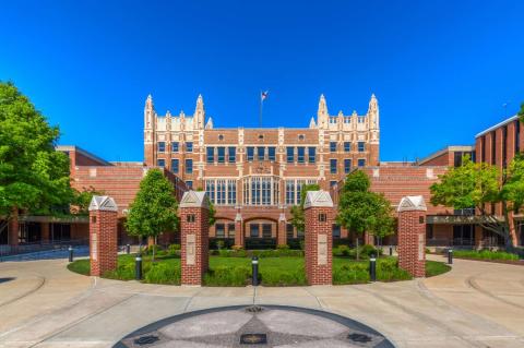 Evanston Township High School. Image credit: ETHS Virtual Tour.